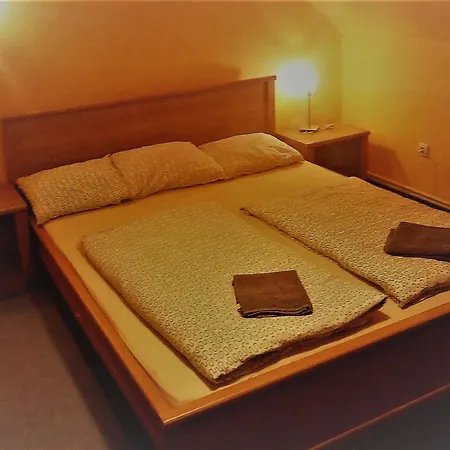 Bed & Breakfast Mostna Hora Legenda