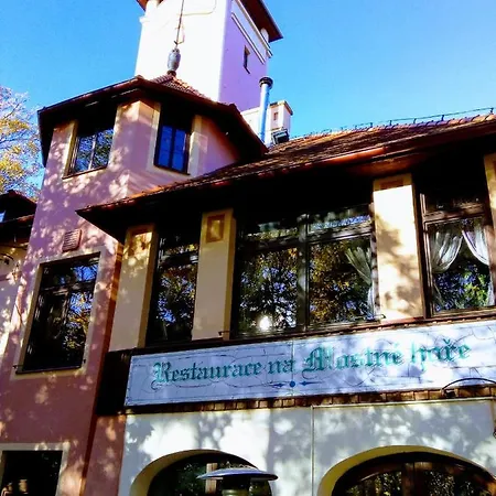 Bed & Breakfast Mostna Hora Legenda